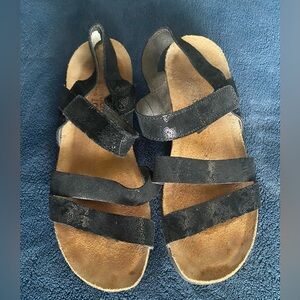 Naot black swirl leather sandals